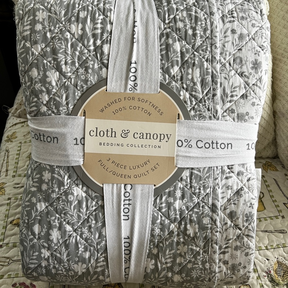 Cloth & Canopy Full/Queen Quilt Set